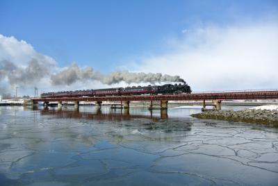 SL冬の湿原号 乗るか撮るか