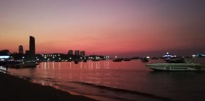 【タイ】一泊二日でパタヤビーチへ