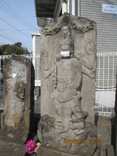 柏市の高田・熊野神社・参道・石仏