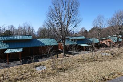 愛犬と一緒の信州冬旅♪　Vol.64　ザ・ひらまつ・軽井沢御代田：ホテル棟周囲の散歩♪