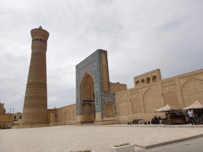 【ウズベキスタン】世界遺産の街ブハラにあるカラーン・モスクとカラーン・ミナレット