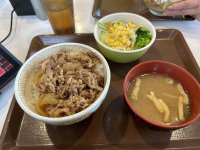 ショッピングから食事まで