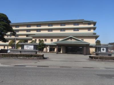 秋田温泉「さとみ」に宿泊して温泉と食事を楽しみました