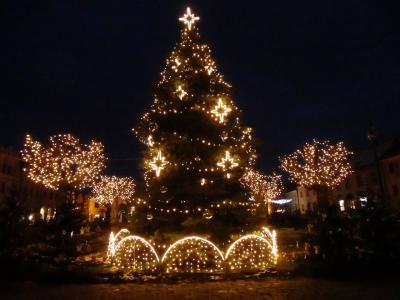 久々のヨーロッパはチェコでクリスマスマーケット巡り【２５】ライトアップのテルチ散策 