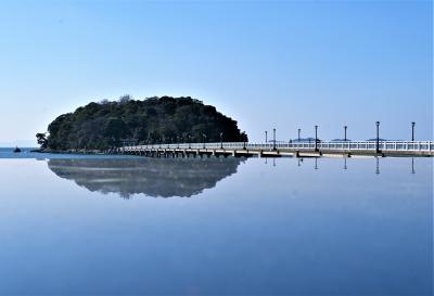 ステキにREFLECTION☆その島を写すのは「ガマニ塩湖」か、三河湾に浮かぶ*竹島にいってみたー