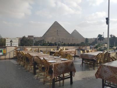 憧れのエジプトへ、添乗員付きツアーに参加3/4（いよいよピラミッド）