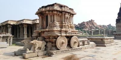 【インド】世界遺産ハンピの建造物群めぐり　その2　ヴィッタラ寺院