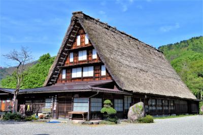 岐阜・白川郷　合掌造り　予定外で　世界遺産の集落を　ちょっとだけ観光したニャ～♪