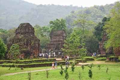 ベトナム中部の３つの世界遺産を訪ねるツアー５日間（２）ー世界遺産「ミーソン聖域」観光