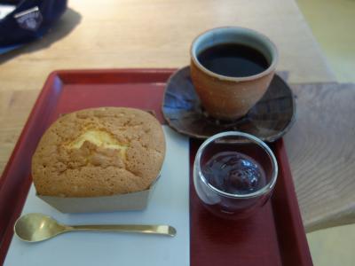 焼きたてたねやカステラセットを食べに，ラコリーナ近江八幡へ。