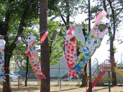 こども祭で作られた鯉のぼり