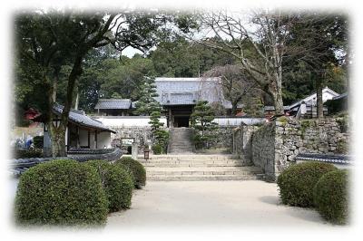 徳川家康が上洛途上に参詣したとされる松平郷　『高月院』