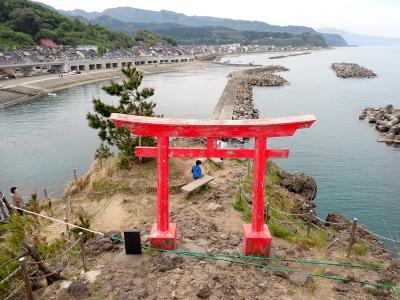 G.W　ツーリング　能生海岸の弁天岩に立ち寄りフェリーで佐渡島へ渡りました。