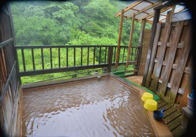 奥塩原で秘湯めぐり　塩の湯【柏屋旅館】･新湯【渓雲閣】