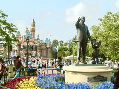 アメリカ西海岸の旅《5》50周年アナハイムディズニーランド1