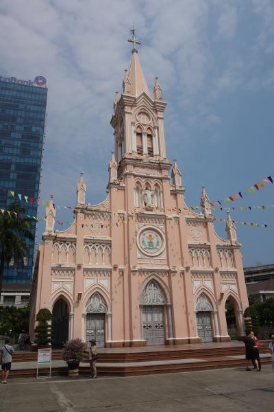 ベトナム　ダナン３ダナン大聖堂とハン市場とダナン博物館