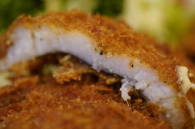 20230527-2 豊洲 湿気の季節が近づくと、なんとなく鱧の季節に感じる。八千代にもハモフライやね。