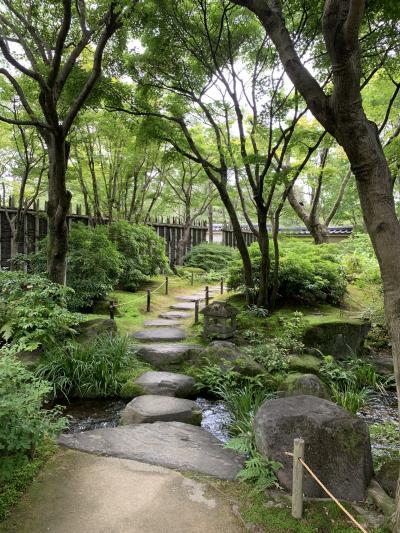 ひょうごさんぽ　姫路へ。　①姫路城おとなりの日本庭園　好古園　緑と水の和の風景。