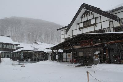 冬の青森☆豪雪地帯の酸ヶ湯温泉でまったり＆白濁の酸性泉でほっこり