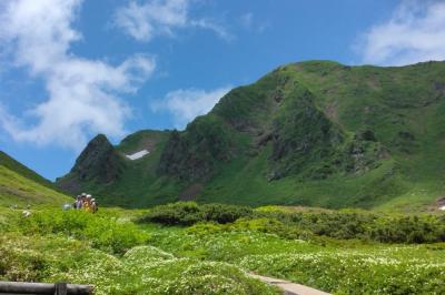 山友達を誘って秋田の山と温泉