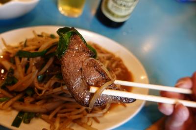 20230715-2 豊洲 時短営業中のやじ満にお邪魔です。レバーニラで夏に備えるかな？