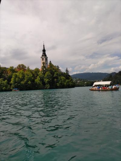 シニア夫婦　バルカン半島旅行14　スロベニア　アルプスの瞳と呼ばれるブレッド湖