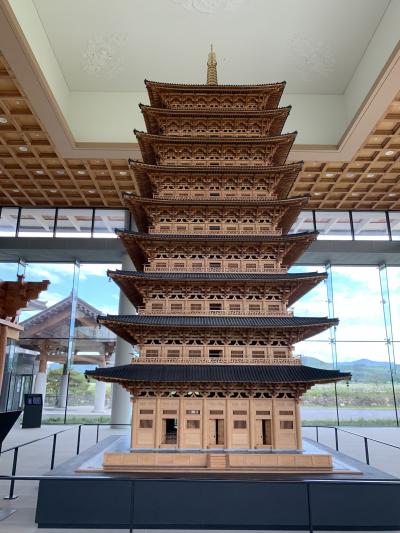 韓国のたび　釜山・慶州へ　④九重の塔があったお寺皇龍寺跡の壮大さ、芬皇寺、ローカル濃い慶州城東市場へ。