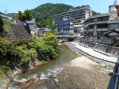 ひとりで湯ったり温泉旅。慣らし運転をかねて湯村温泉へ。