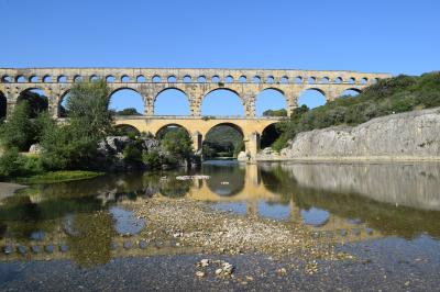 夏旅☆フランス　南フランスのローマ遺跡と中世の街並みを巡る旅　ポン・デュ・ガール＆ユゼス編