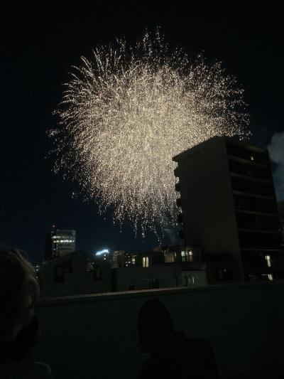 4年ぶりの両国川開き　クラス会花火