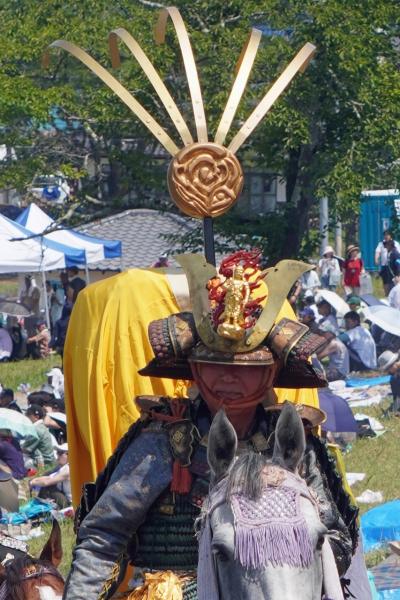 トラピックス　相馬野馬追・会津鶴ヶ城公園と大内宿の旅（4）雲雀ヶ原祭場で相馬野馬追で361騎の騎馬武者に圧倒される。