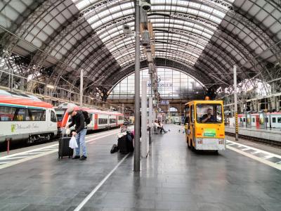 ドイツで列車が運休、えーどうする!　ヨーロッパ初日