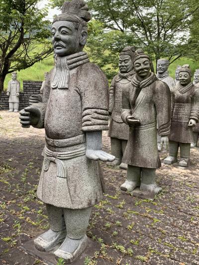 ひょうごさんぽ　　姫路　太陽公園で世界中を回った気分♪　兵馬俑館も驚くスケールの大きさ。