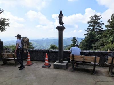 高尾山登山(ケーブル利用、3号路～山頂～6号路)