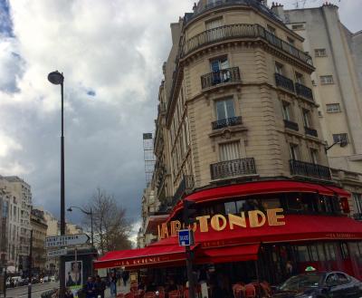 ゆったり過ごすパリの日常