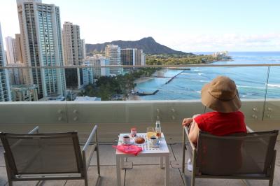 Aloha♪夏晴れホノルル満喫旅⑤ ペントハウスで過ごす一日☆マラサダとポキ丼はやっぱり旨かった☆モアナdeディナー☆JALビジネスで帰国