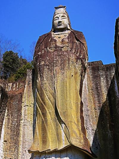 宇都宮12　大谷平和観音　総手彫り菩薩立像・開眼は昭和31年　☆太平洋戦争の戦死者を追悼