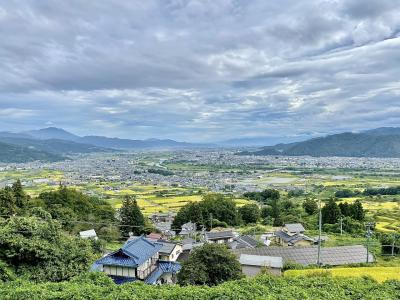 青春18きっぷ ‘23 夏　札幌から木曽路へ ④　日本三大車窓の一つ 姨捨駅から 善光寺平 を望む