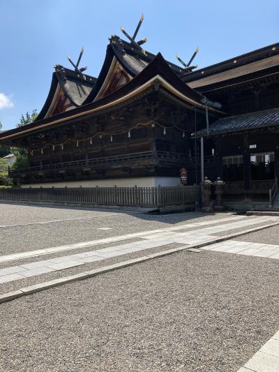 桃太郎伝説の吉備津彦神社で長い回廊を見て、後はゆったり湯原温泉ですね。