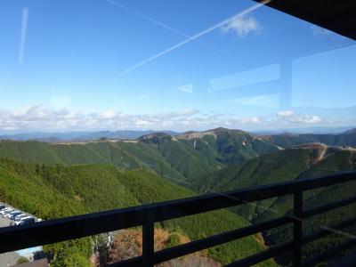 聖地巡礼バスで龍神温泉～護摩壇山～高野山移動