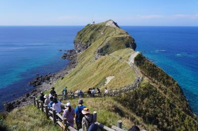 旭岳、富良野・美瑛から積丹半島の旅（五日目）～積丹半島のお勧めは何といっても神威岬。尾根を伝う片道20分の遊歩道は厳しくとも絶景の連続です～