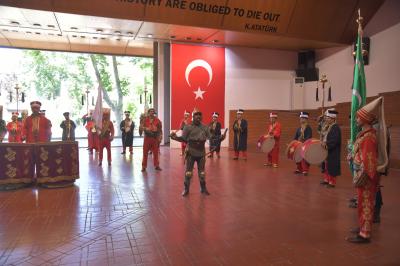 世界最古トルコ軍“イェニチェリ軍楽隊”&ガラタ塔散歩