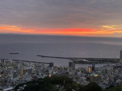 絶景を求めて熱海一人旅！海も街も見下ろせる亀の井ホテルサイコー十国峠は360度の大パノラマだ！