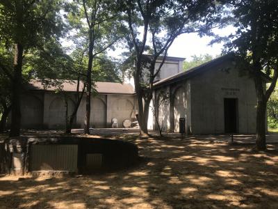 戦争遺産を訪ねて、長野県上田へ：無言館～戦場に散った出征した美術科学生の死の間際までの絵画が並ぶ～