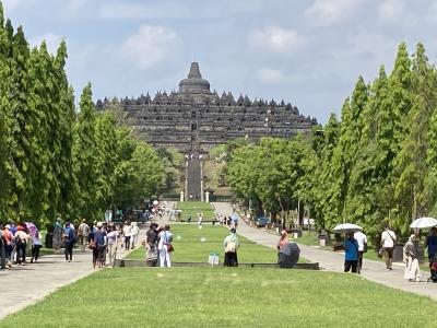 アジア周遊④インドネシア編（ボロブドゥール遺跡）