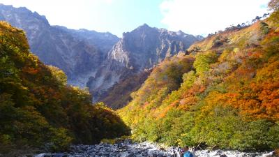 全山紅葉　谷川岳　一ノ倉沢幽ノ沢ハイキング