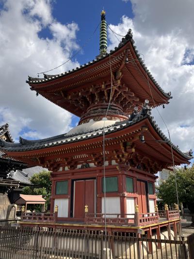 尼崎　長遠寺多宝塔と世界の貯金箱博物館