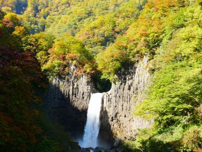 紅葉色づき始めの妙高・苗名滝ー2023.10ー