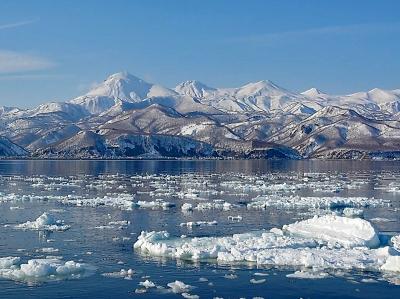 見とこ！行っとこ！知床ツアー★３つの流氷船で流氷を極める旅