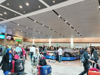 エジプト個人旅行NO.2(機内食の時間)